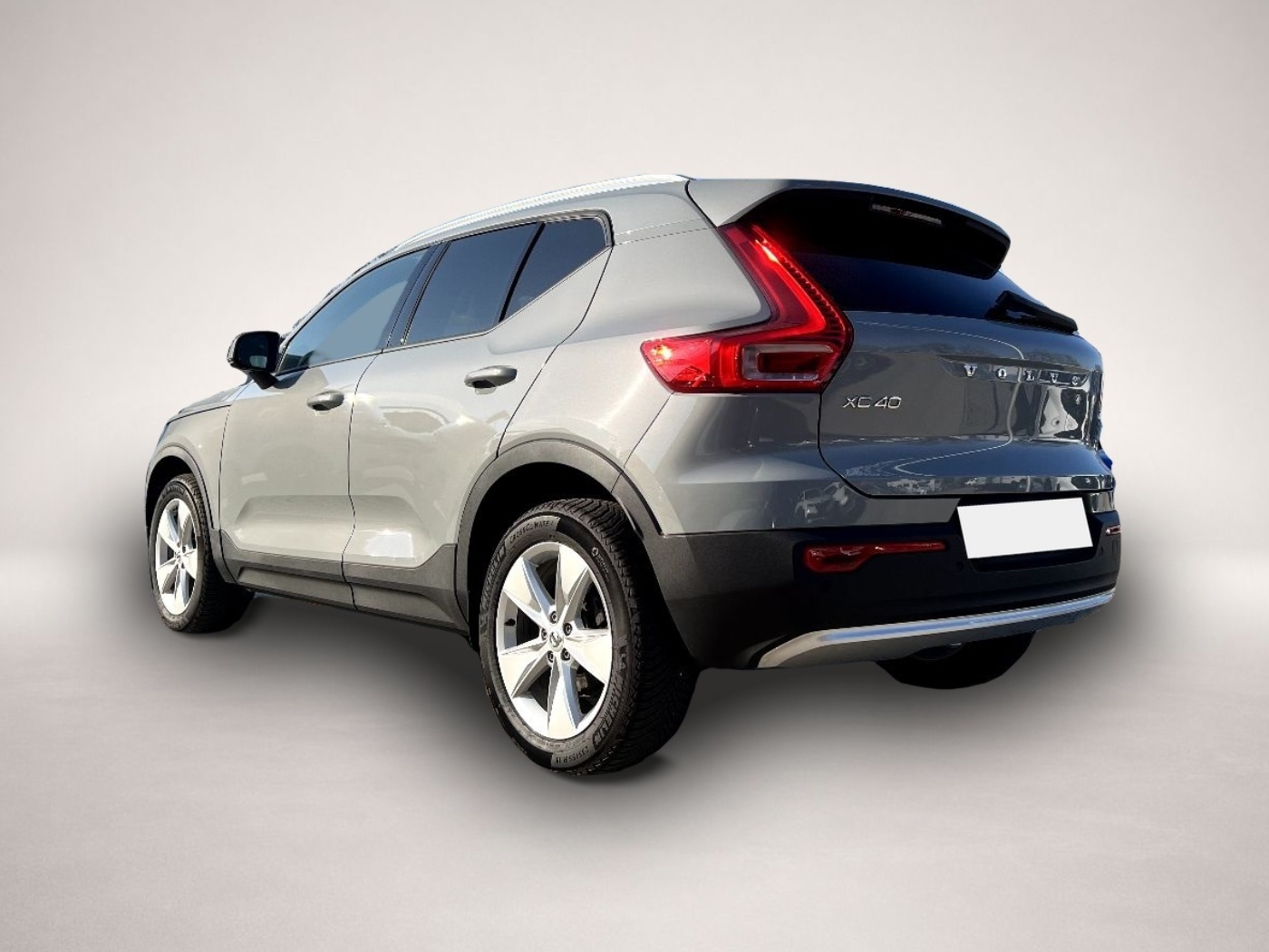 Volvo XC40 (12/2023, Benzin)