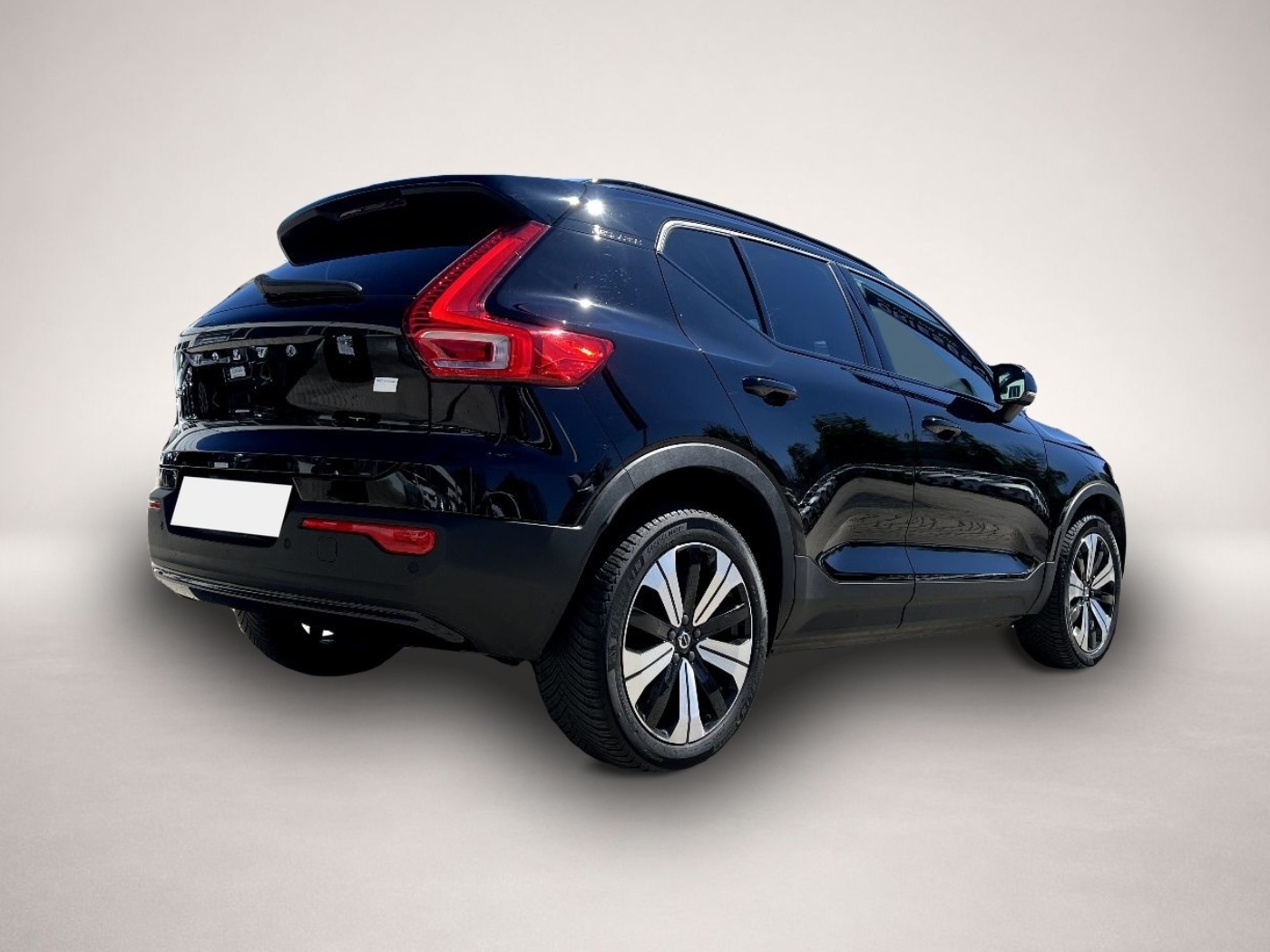 Volvo XC40 (12/2022, ELECTRIC)