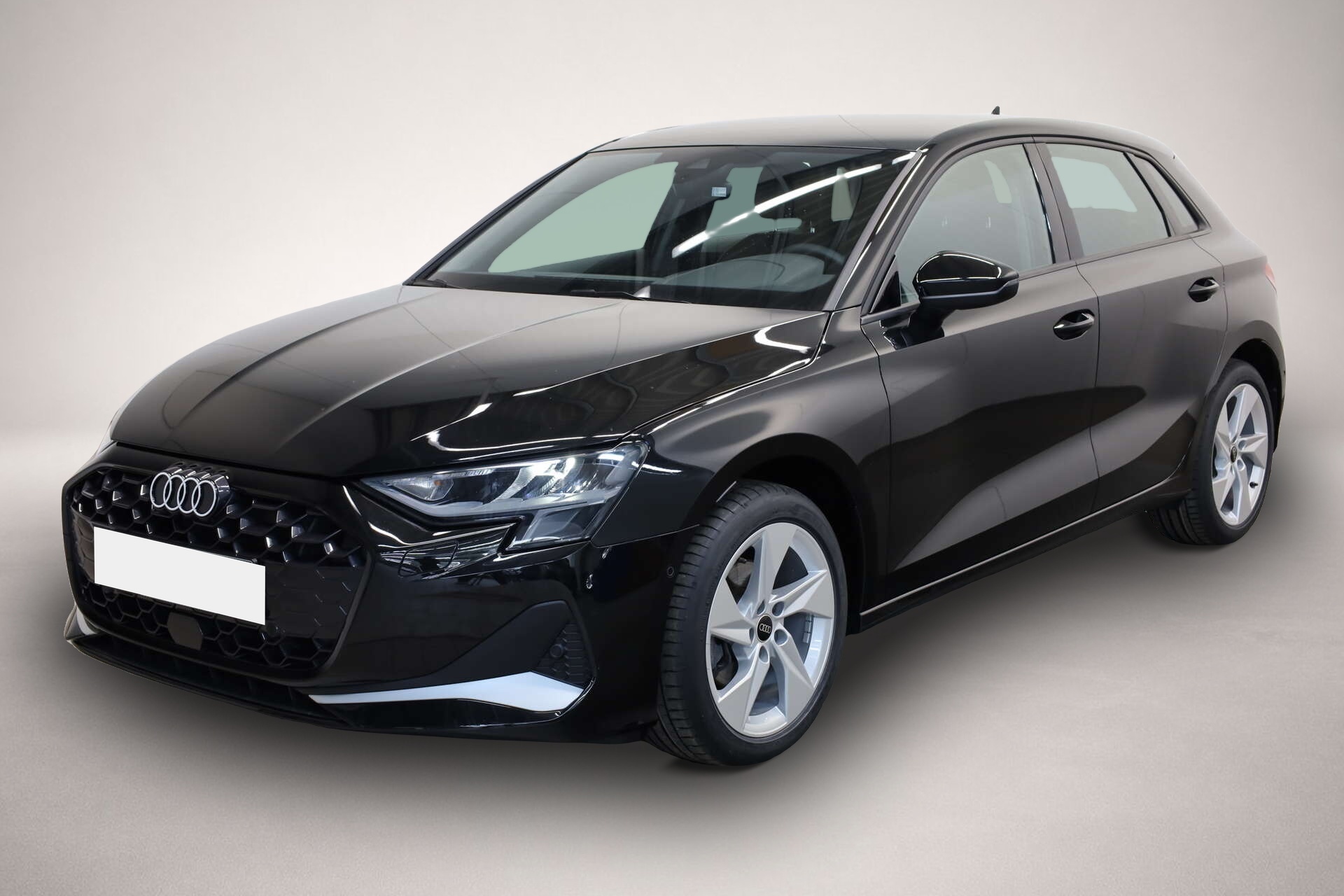 Audi A3 (07/2025, Benzin)