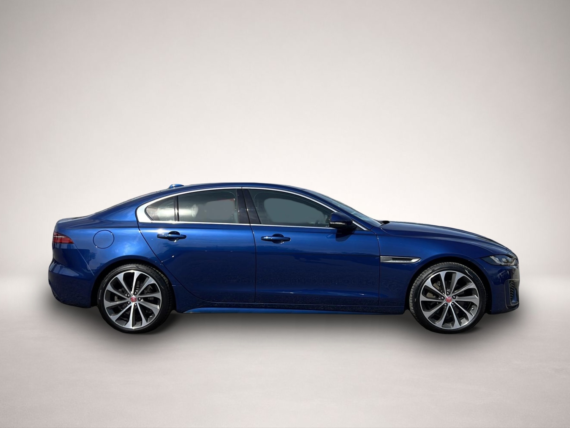 Jaguar XE (04/2023, Diesel)
