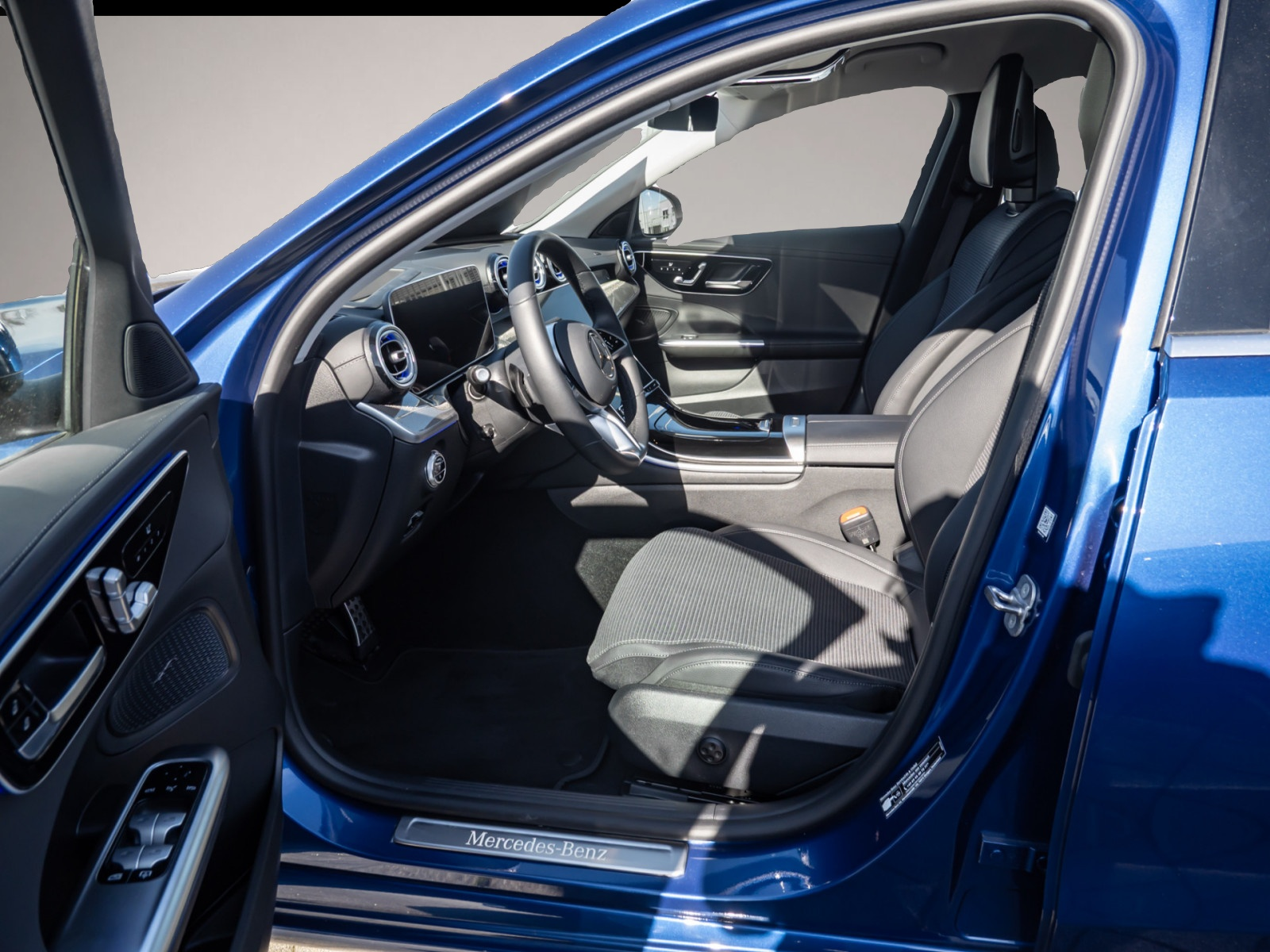 Mercedes-Benz C 300 (12/2024, Hybrid (Benzin/Elektro))
