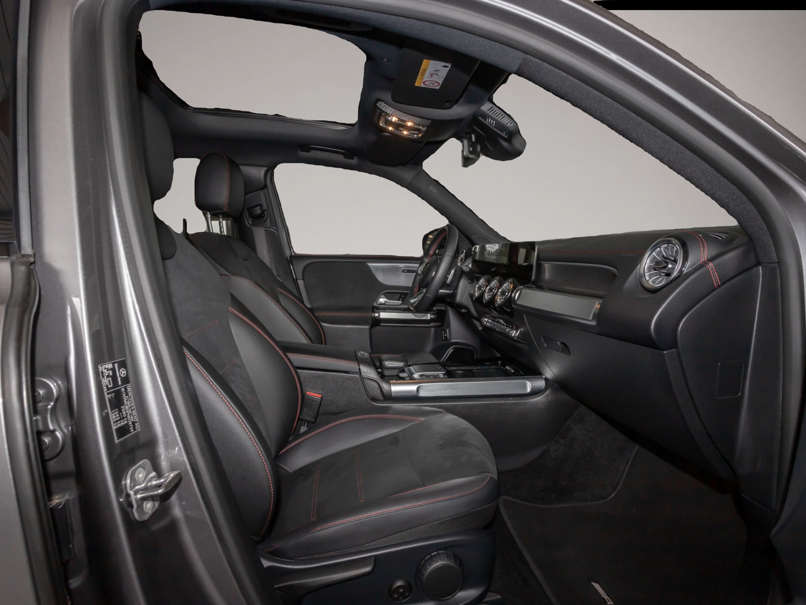 Mercedes-Benz EQB (05/2023, ELECTRIC)