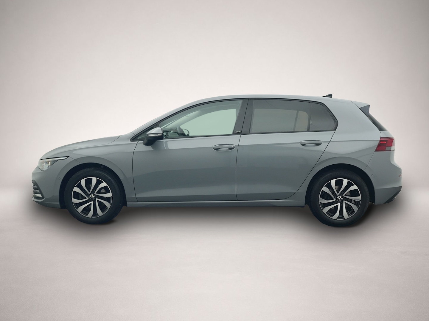 Volkswagen Golf (01/2023, Benzin)