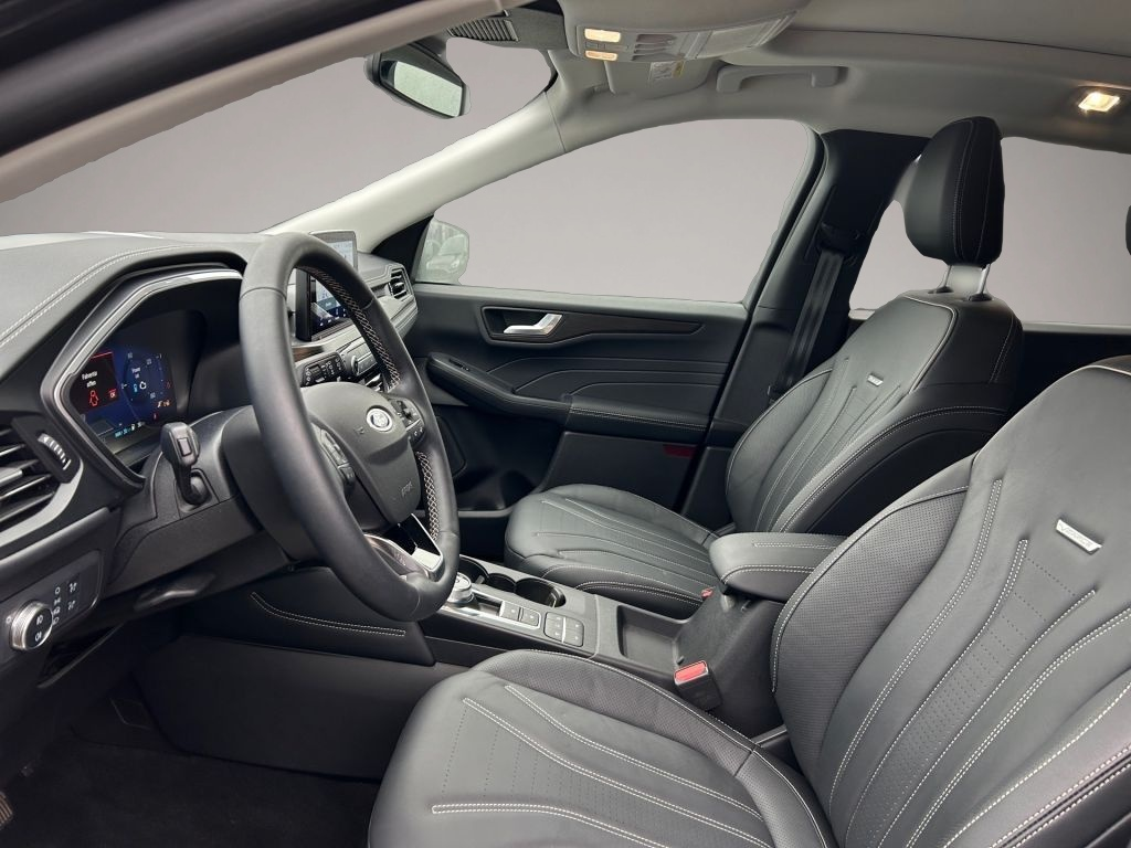 Ford Kuga (11/2022, )