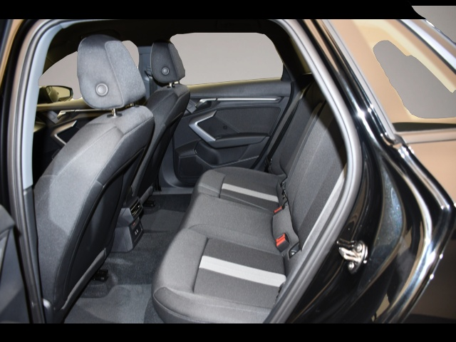 Audi A3 (01/2025, Benzin)