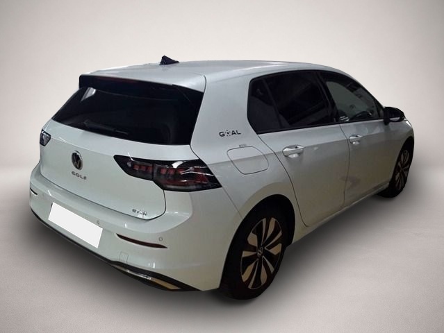 Volkswagen Golf (08/2025, )