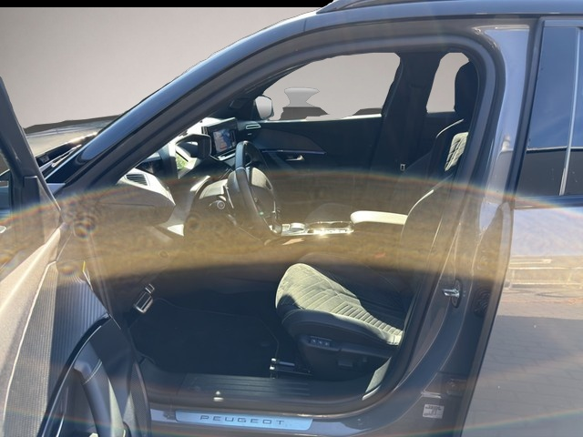 Peugeot 2008 (05/2024, Benzin)
