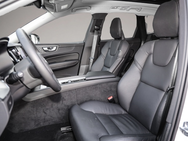 Volvo XC60 (09/2023, Diesel)
