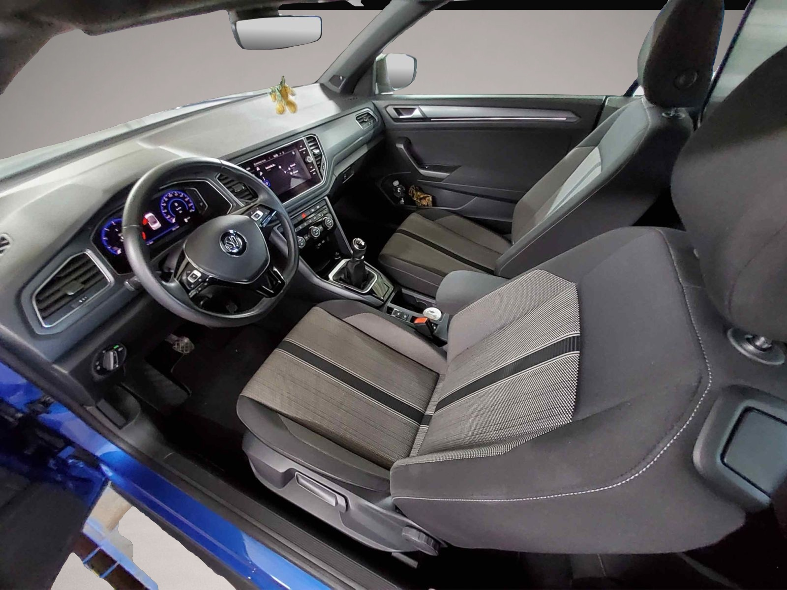 Volkswagen T-Roc (04/2021, )