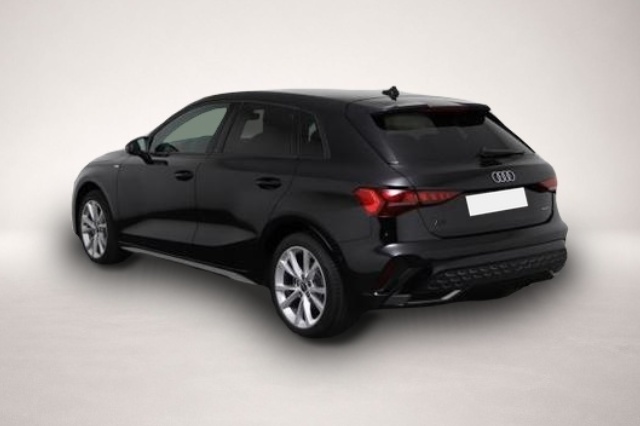 Audi A3, image 4 of 5