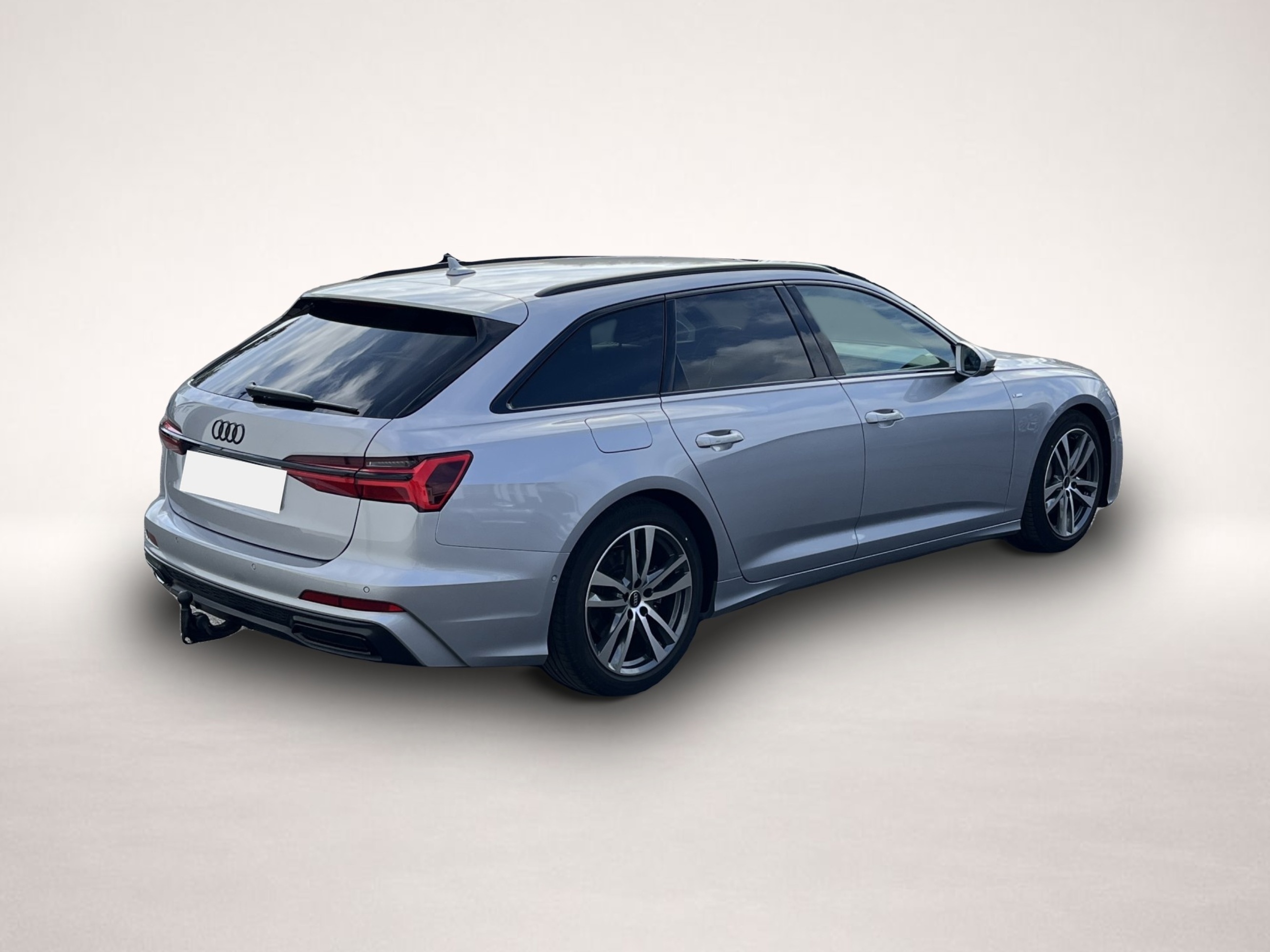 Audi A6 (02/2023, Benzin)