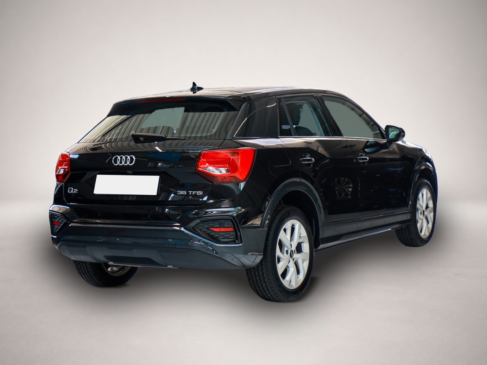 Audi Q2 (11/2023, Benzin)