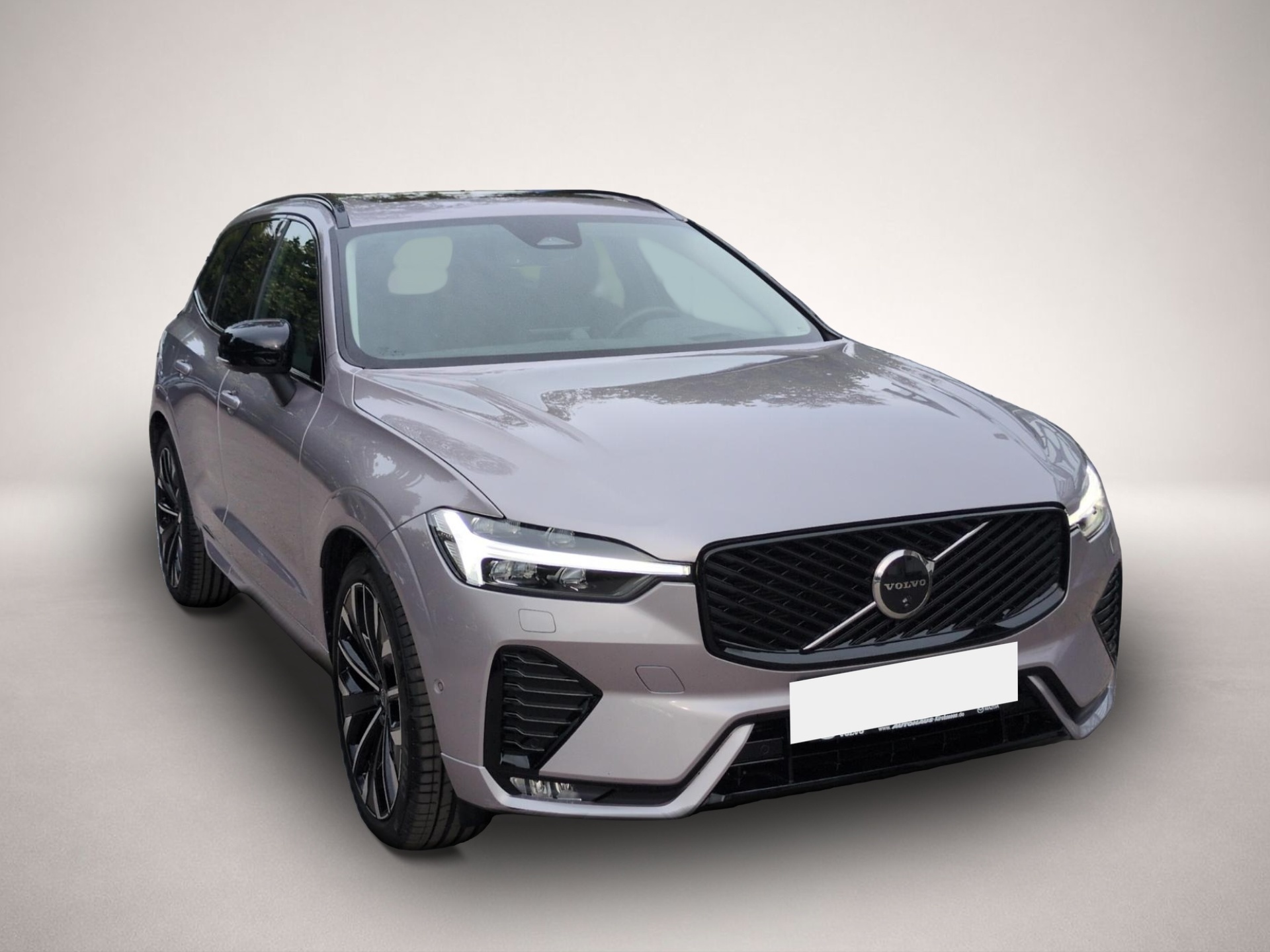 Volvo XC60 (11/2025, Benzin)
