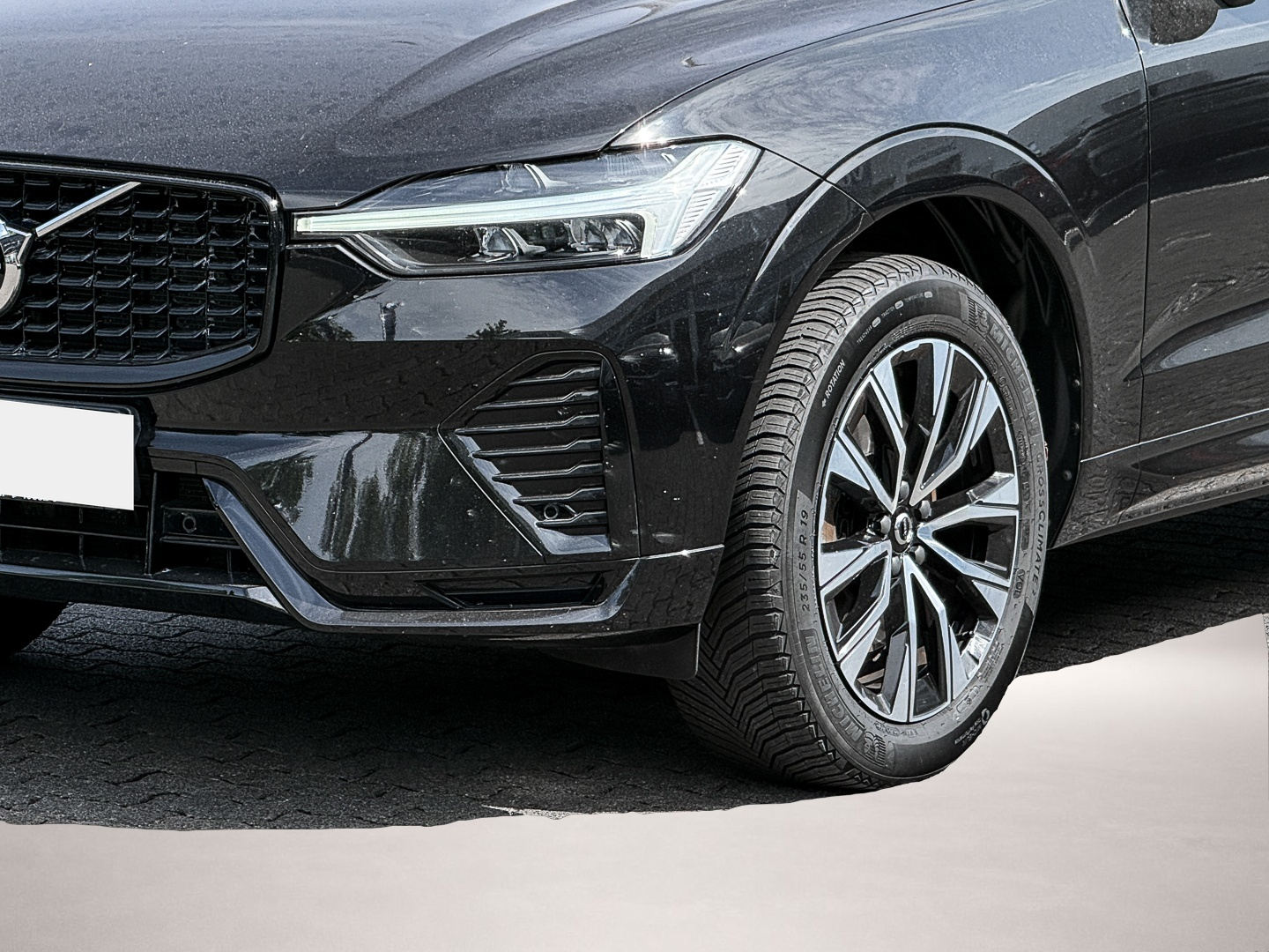 Volvo XC60 (03/2024, Benzin)