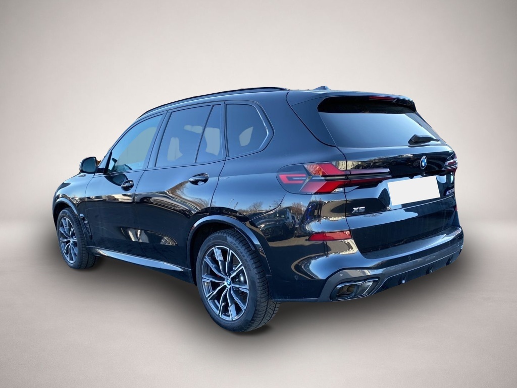 BMW X5 M60 (04/2025, Benzin)