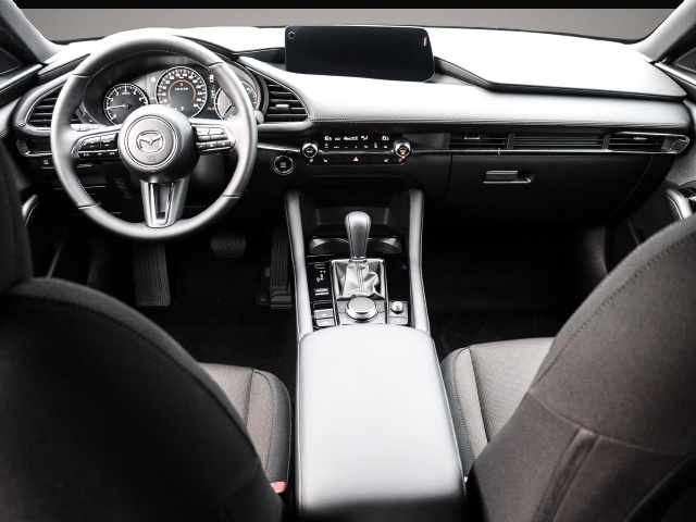 Mazda 3 (03/2026, Benzin)