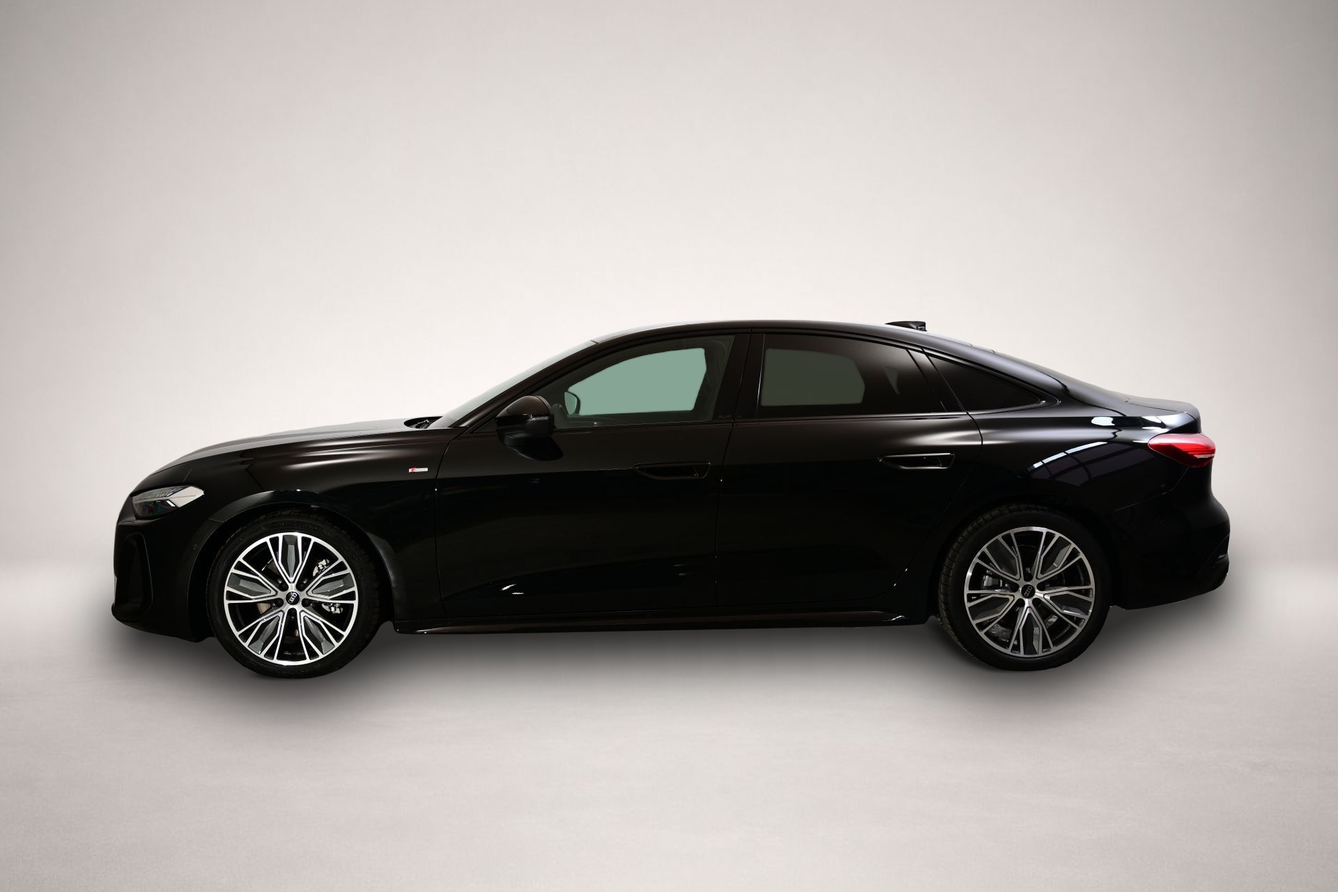 Audi A5 (04/2026, Benzin)