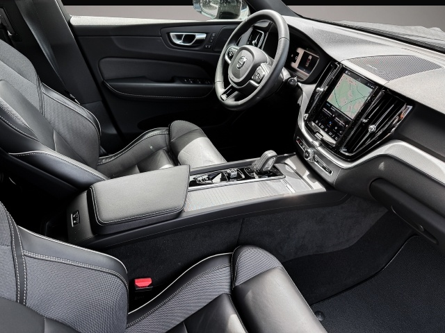 Volvo XC60 (11/2022, Diesel)