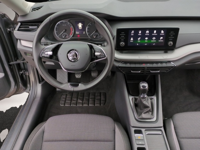 Skoda Octavia (06/2022, Benzin)