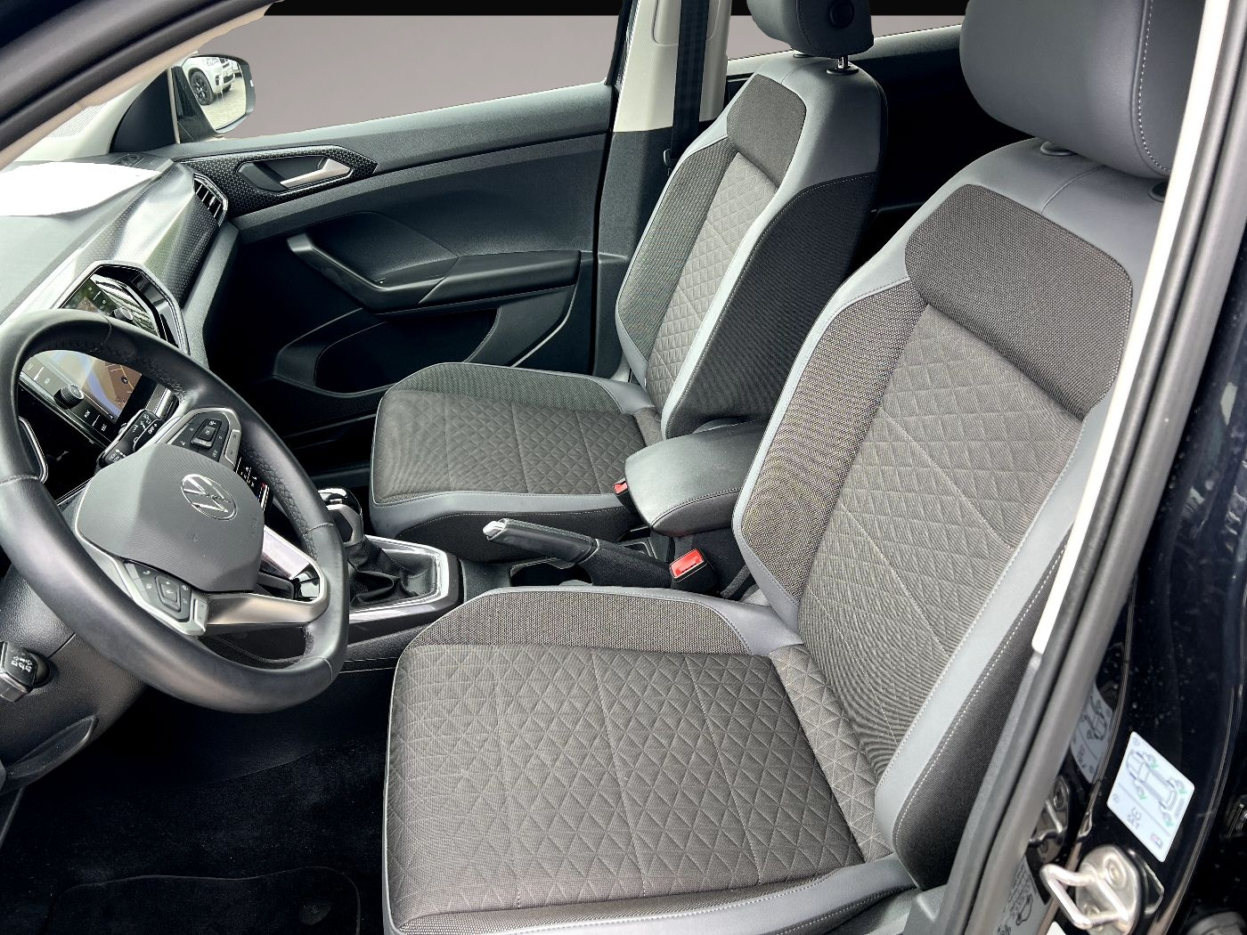 Volkswagen T-Cross (06/2022, Benzin)