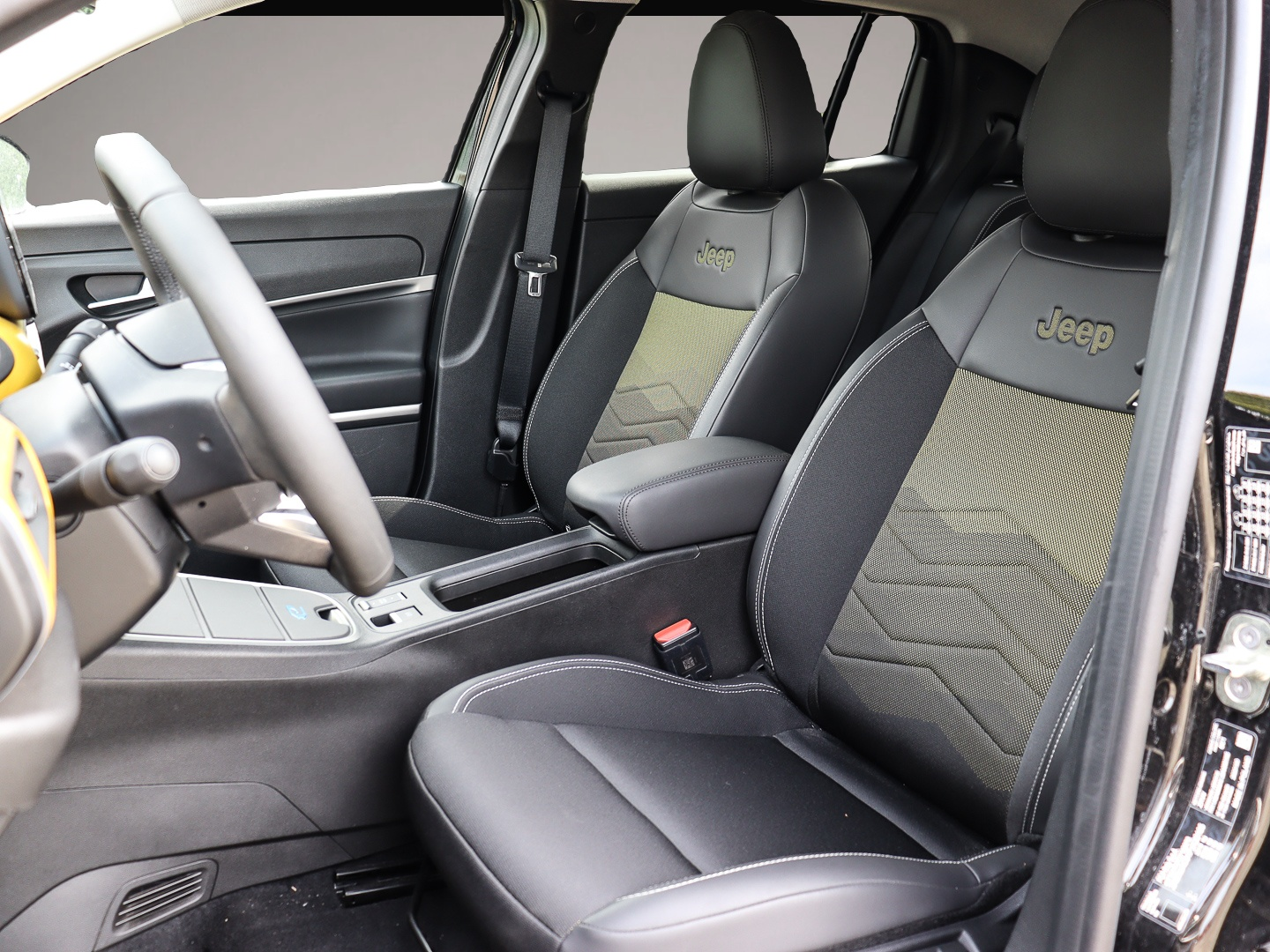 Jeep Avenger (08/2023, ELECTRIC)