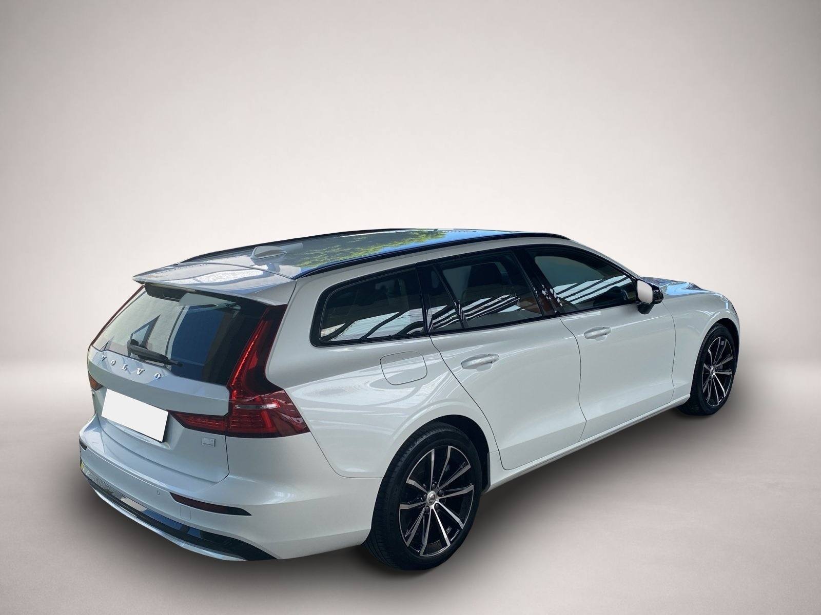 Volvo V60 (05/2023, )