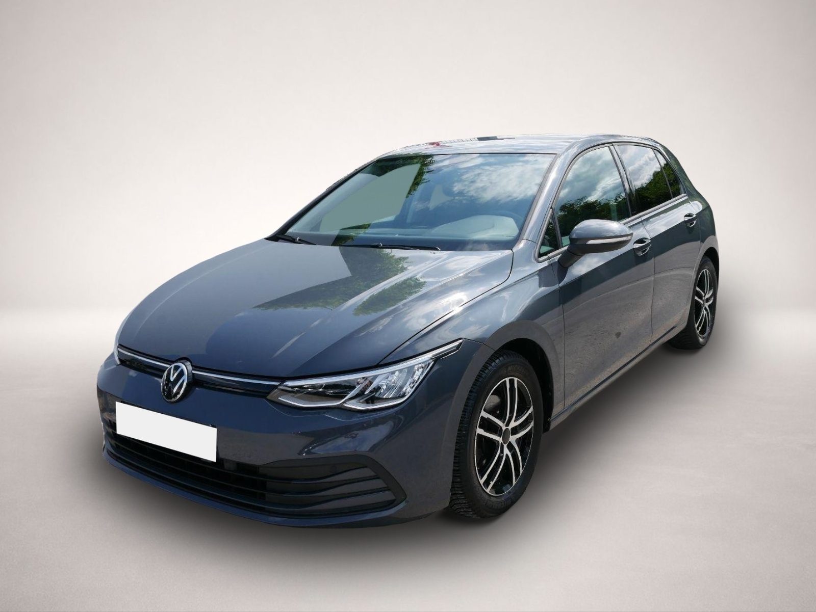 Volkswagen Golf (07/2020, Benzin)