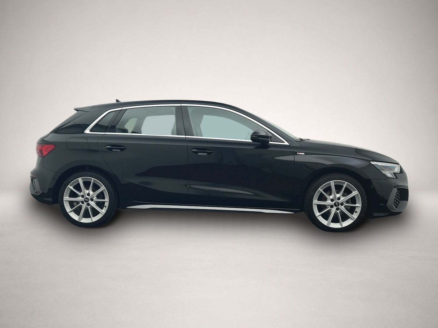 Audi A3 (03/2023, Benzin)
