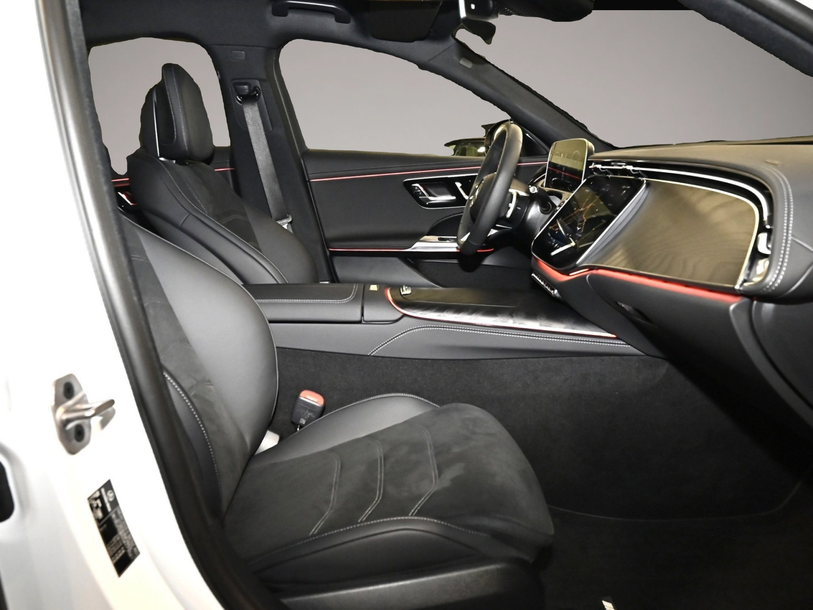 Mercedes-Benz E 300 (04/2025, Hybrid (Diesel/Elektro))