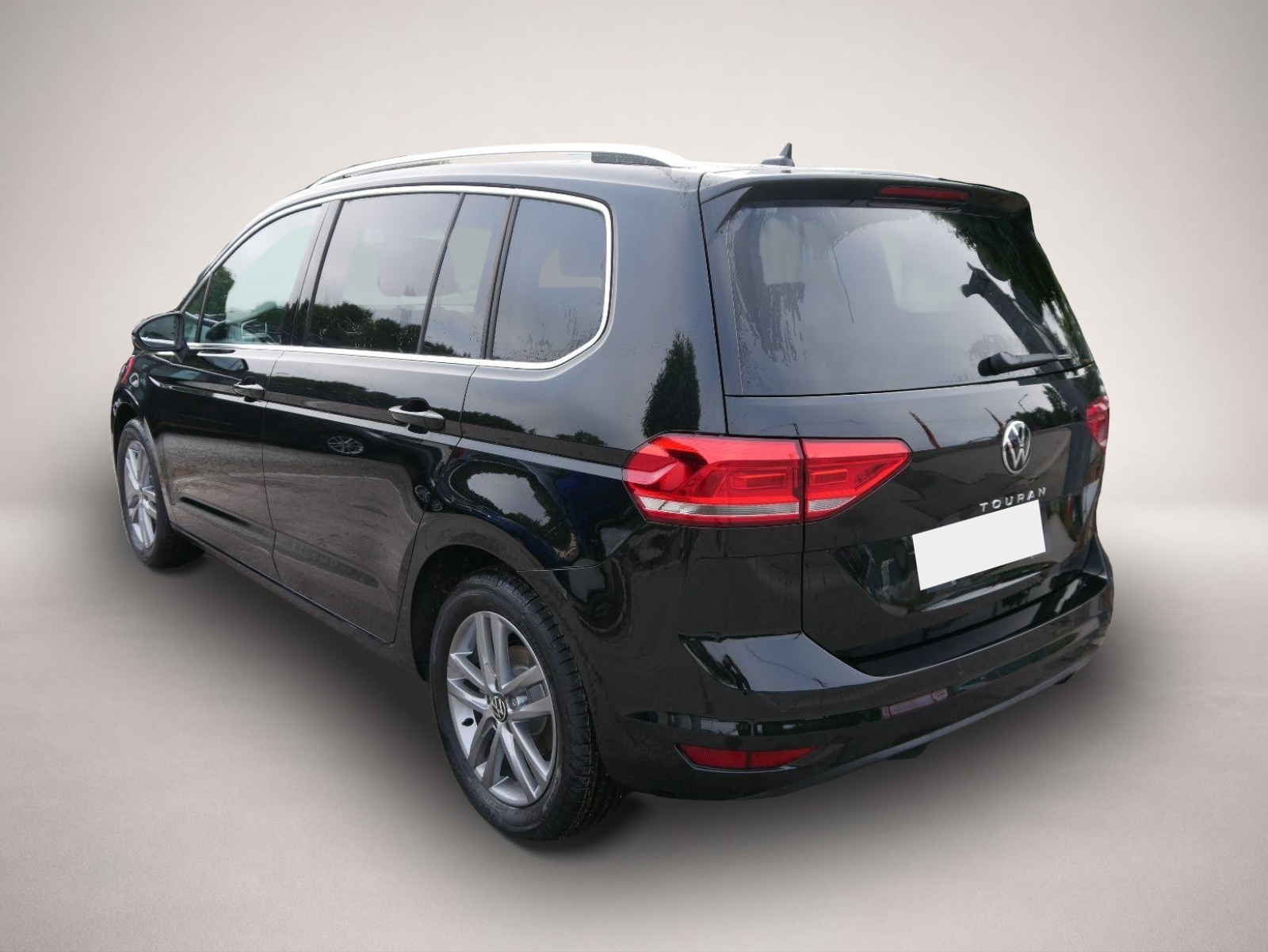 Volkswagen Touran (06/2026, Benzin)
