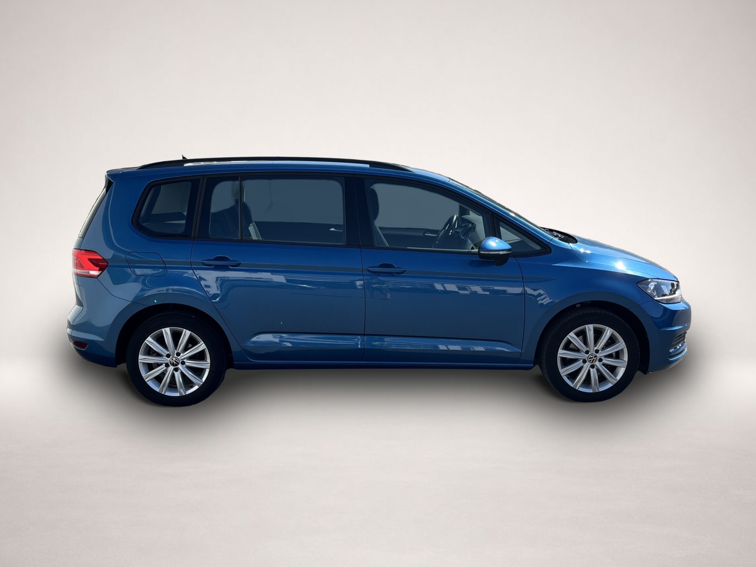 Volkswagen Touran (05/2022, Benzin)