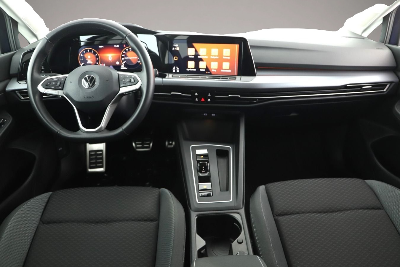 Volkswagen Golf (11/2022, Benzin)