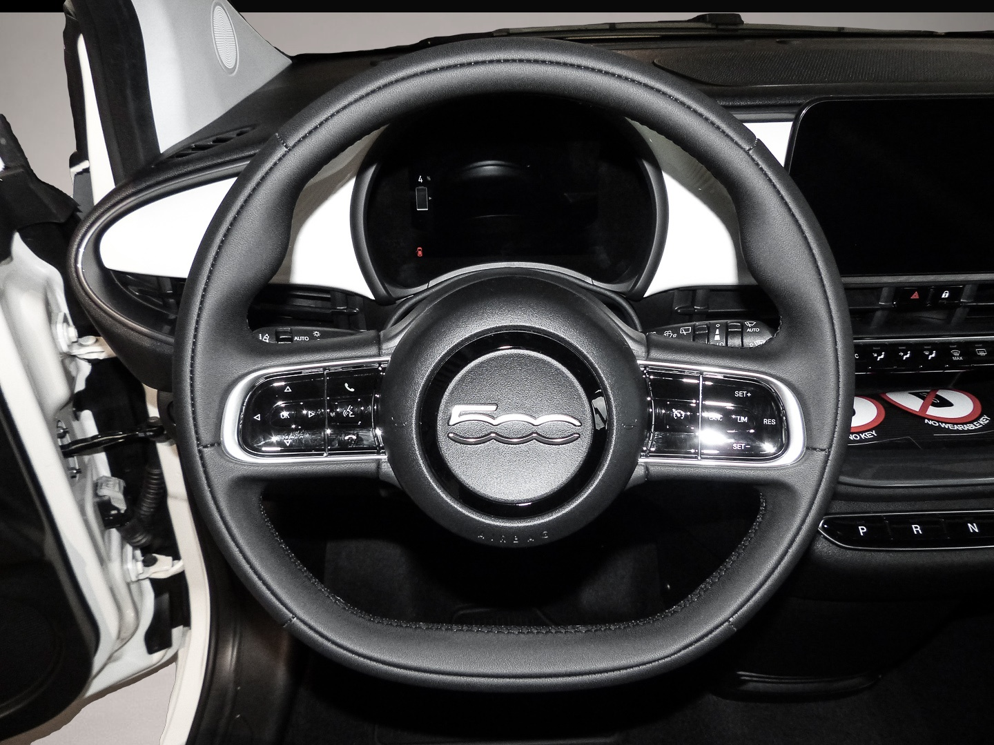 Fiat 500e (, ELECTRIC)