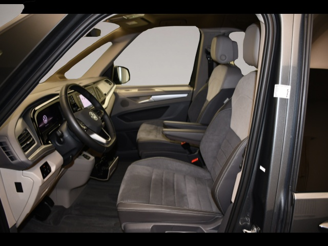 Volkswagen T7 Multivan (08/2025, )