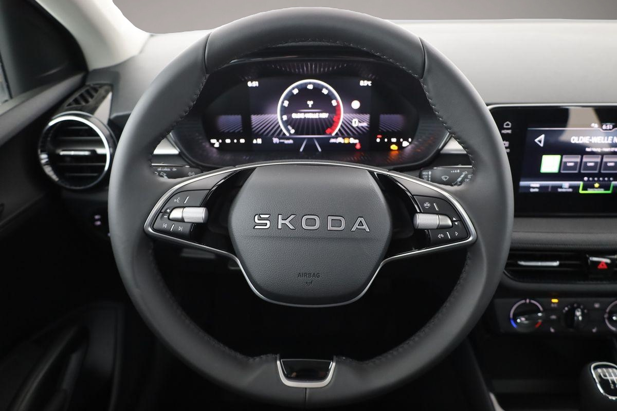 Skoda Fabia (10/2025, Benzin)