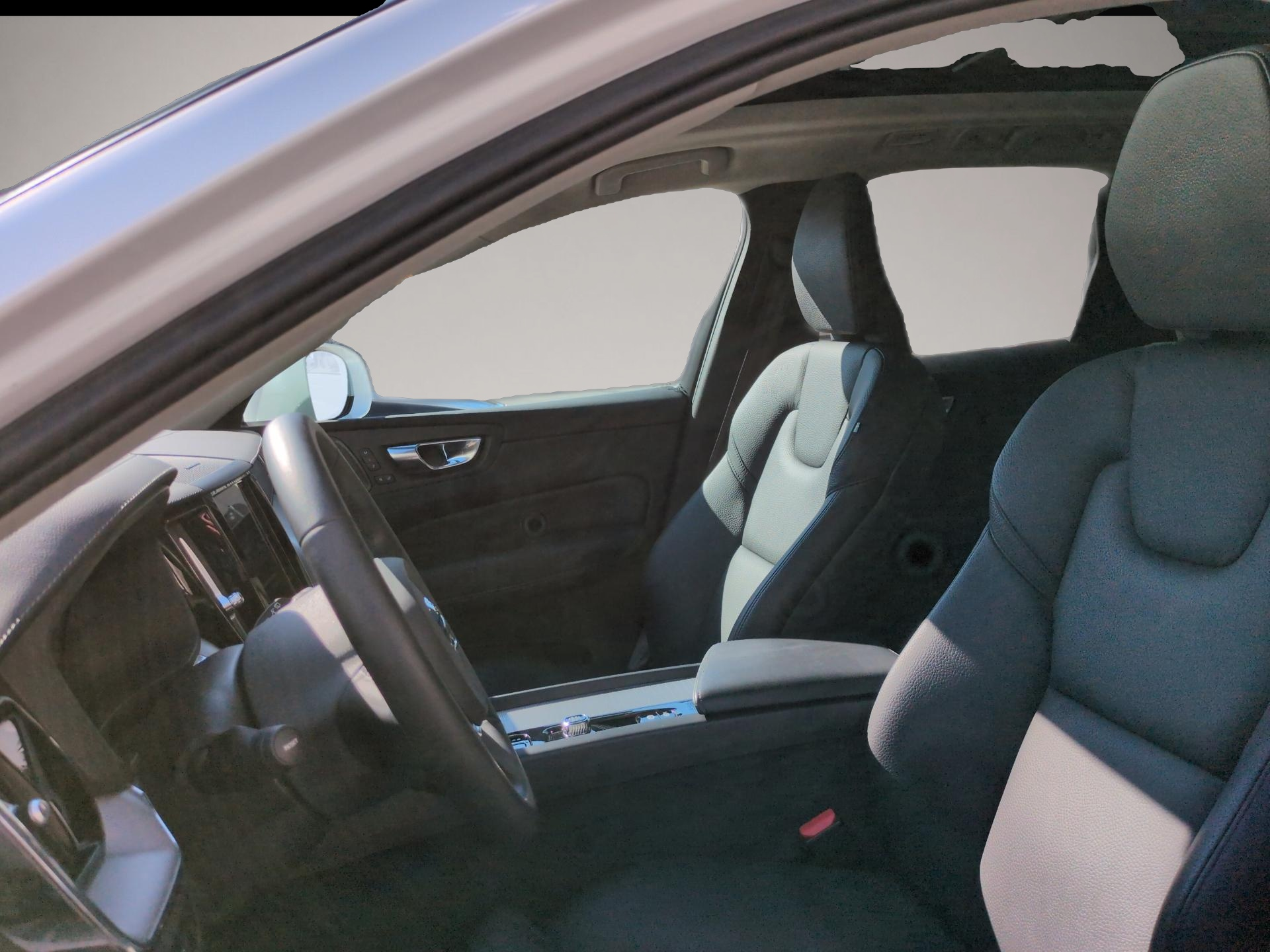 Volvo XC60 (02/2023, Benzin)