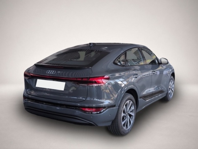 Audi Q6 e-tron (12/2025, ELECTRIC)