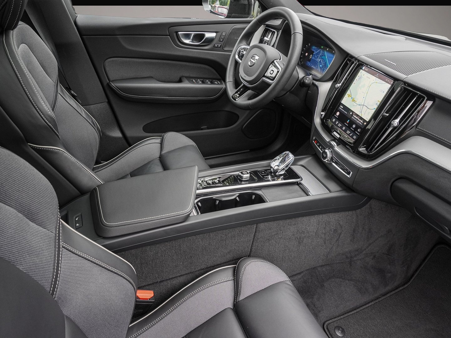 Volvo XC60 (09/2024, )
