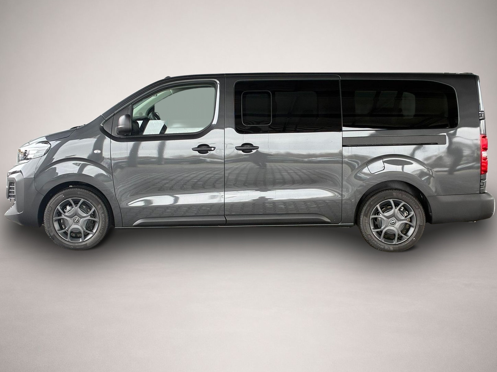 Opel Vivaro (11/2025, Diesel)