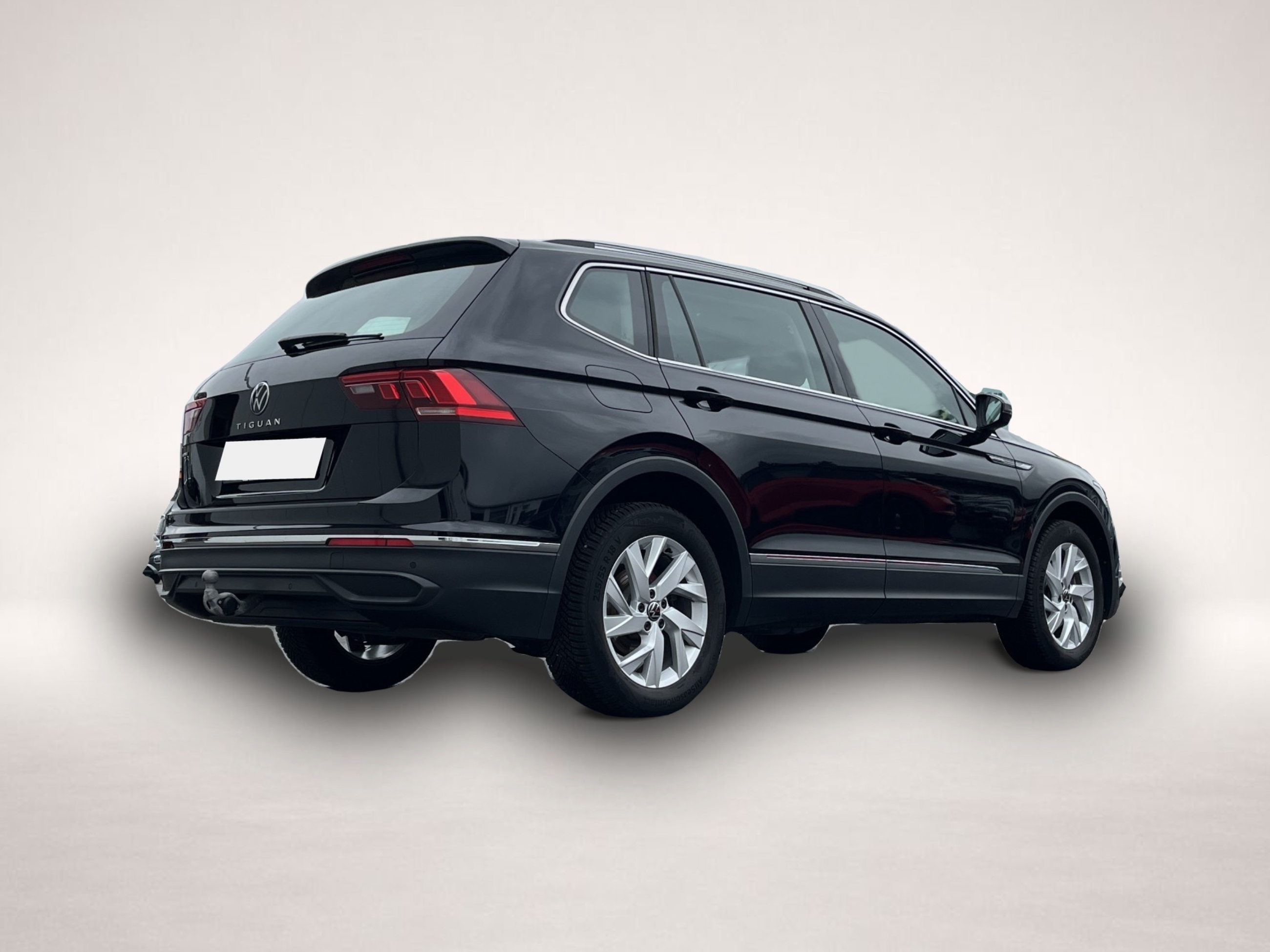 Volkswagen Tiguan Allspace (05/2025, Benzin)