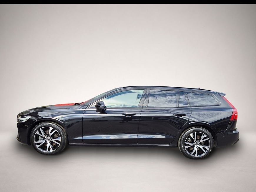 Volvo V60 (08/2025, Benzin)