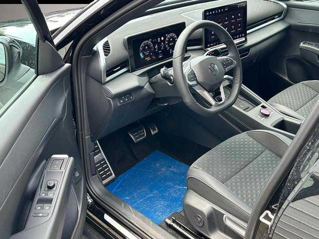 Volkswagen T-Roc (04/2026, Benzin)
