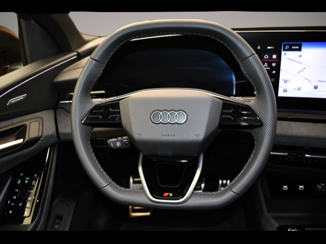 Audi e-tron (12/2025, ELECTRIC)