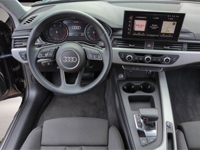 Audi A4 (05/2023, Diesel)