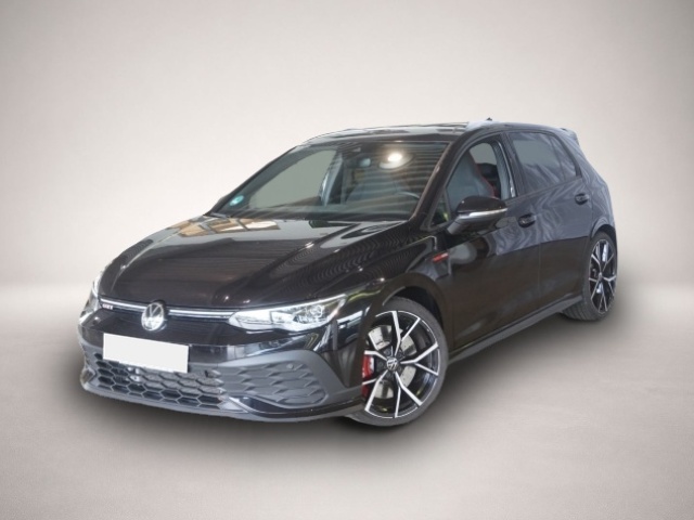 Volkswagen Golf (02/2022, Benzin)