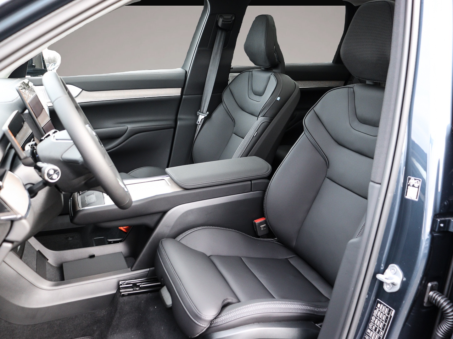 Volvo EX90 (01/2026, ELECTRIC)