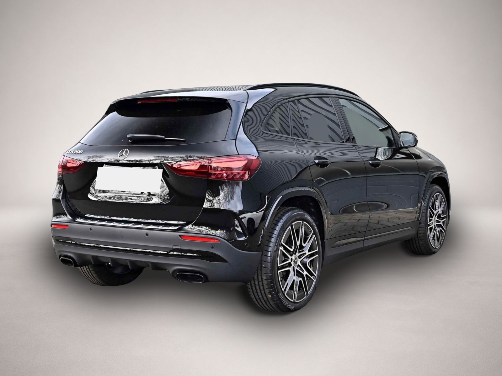 Mercedes-Benz GLA 200 (02/2026, Benzin)