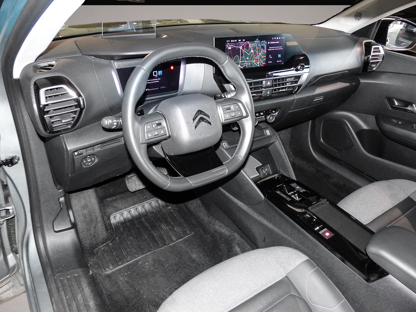 Citroen C4 (01/2024, Benzin)