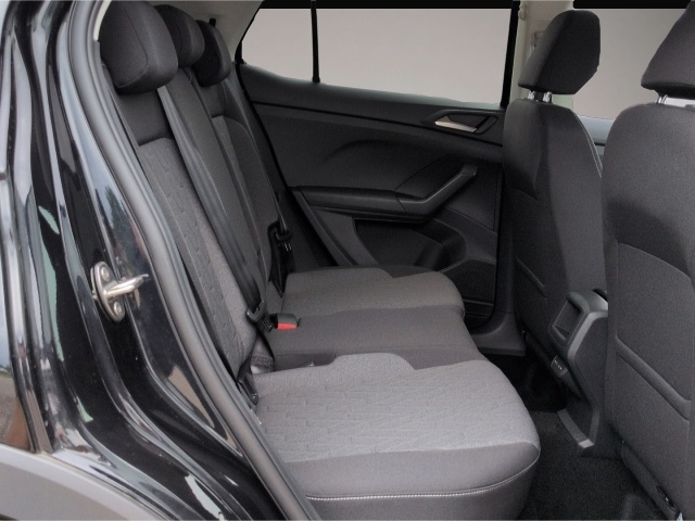 Volkswagen T-Cross (06/2026, Benzin)