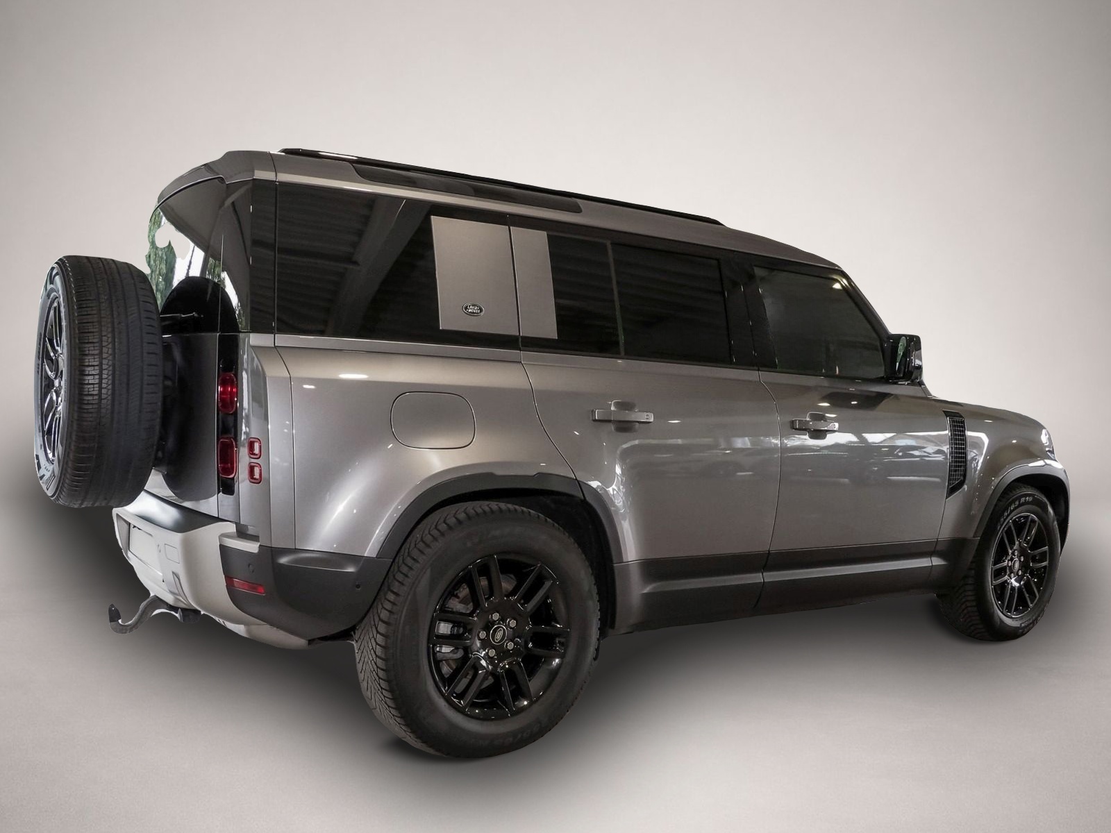 Land-Rover Defender (02/2024, Diesel)